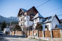 Camere de inchiriat Cascada - Ferienwohnung Buşteni
