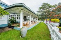 Ashburnham Estate-98 Acre Tea Estate with Private Waterfalls - B&B Elakaduwa