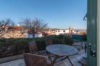 One-Bedroom Apartment with Terrace and Garden View