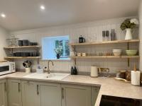 Spring Cottage - 2 bed countryside retreat near Bath - B&B Box