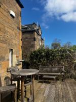Small charming single bedroom in a Victorian House from 1885 - B&B Edinburgh