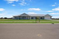 Large 6 Bedroom Home - Bed and Breakfast Yarrawonga