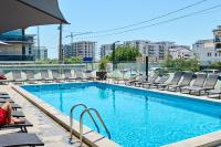 Cosmic Apartments 2BR NorD10 by Alezzi -free parking - Ferienwohnung Năvodari