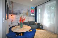 Stacja Wesoła by JoApart, Old Town - FREE PARKING, AC, WIFI - Chambres d'hôtes Cracovie