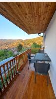 Panorama Sky Apartment -11 min by walk to Old Town - Free Parking - Chambres d'hôtes Sarajevo
