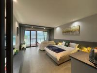 Deluxe Suite mit Whirlpool-Badewanne