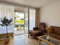 Modernes Ferienhaus "Küstenperle-Haffkrug" mit gemütlicher Terrasse & Stellplatz - nur 4 Minuten zum Strand - B&B Scharbeutz