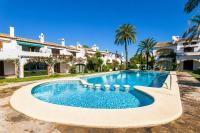 Apartamento Sol de Denia, dúplex con piscina y terraza cerca de la playa de la Marineta Casiana by Family Homes Rentals - Chambres d'hôtes Denia