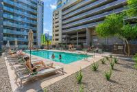 Modern 2BD - CDT - Gym, Pool, Parking - Sleep 8 - Chambres d'hôtes Phoenix