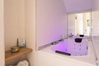 Santander Centro - Jacuzzi - Parking Privado - Wifi - Playas - B&B Santander