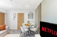 5 Bedroom • 4 Bathroom • Annex • x2 Living Room • x2 Kitchens • Games Room • Parking • Yoko Property - Chambres d'hôtes Northampton
