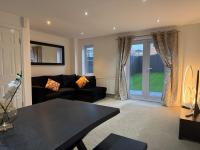 Spacious 4 bed home for Families & contractors. - B&B Sheffield