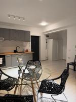 Otopeni Studios C2 2 Airport Therme - Bed and Breakfast Otopeni