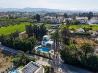 Villa Anemone with private pool and jacuzzi in Polis Paphos - B&B Pólis