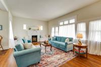 Steps to Main St! Restored Sonora Bungalow w/ Yard - B&B Sonora