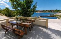 Apartman Doris With Seaview - Chambres d'hôtes Kruševo