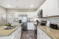 Serenity Ridge Clubhouse Unit 1- PoolGameRoom2BR - B&B Pigeon Forge