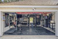 Relaxed Poolside Gym Escape - B&B Green Cove Springs