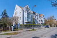 Sopot Beach Studio z parkingiem by Oneapartments - B&B Sopot