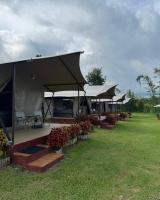 Tikumbar Glamping Pelaga - B&B Banjar Pelaga