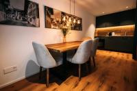 Alpina Four - Charming Apartment Prime Location - B&B Brienz