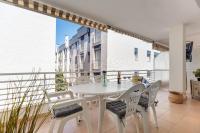 Lets Holidays WHITE APARTMENT with TERRACE, AC, PARKING, NEAR BEACH - Chambres d'hôtes Tossa de Mar