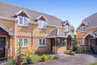 2-Bed Apartment Near Heathrow - Free Parking - Contractor & Leisure Stays - Ferienwohnung Colnbrook