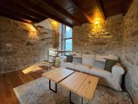 Loft de piedra con Vistas a la ría en Broña - B&B Outes