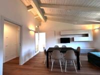 Casa Paolina Apartment - Your Hub between Milan, Como & Lake Como - Accommodates up to 6 guests - Lomazzo - Bed and Breakfast Lomazzo