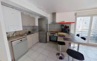T4 fully available - B&B Lyon