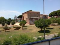 BILOCALE a MARINA DI GROSSETO DAVANTI ALLA FORTEZZA - B&B Grosseto