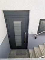 Modernes 1- Zimmer- Apartment am Fuße des Hohenstaufen - Chambres d'hôtes Göppingen