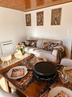 Le Flocon, Appartement cosy rénové, Prorel à pied, Balcon & parking - B&B Briançon