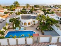 Detached Villa With Private Pool Torrevieja - B&B Torrevieja