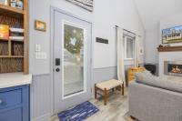Private Beach + Walk to Spring Lake (Sleeps 6) - Bed and Breakfast Spring Lake