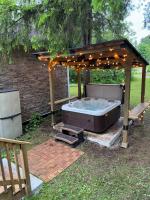 Comfy thoughtful private cottage - B&B Elmvale