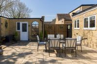 Exquisite 3 Bedroom House in Bourton on the Water - Pass the Keys - Ferienwohnung Bourton on the Water