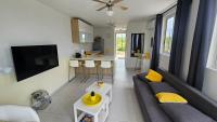 Carpe Dushi Diem Apartment, Punta Azul Ocean Resort with Ocean View - Bed and Breakfast Sabana Westpunt