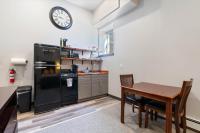 Unit 102 Studio - B&B Duluth