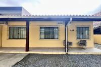 Casa 230m Praia | 4 Quartos | Ar+Wi-Fi |12pessoas| - B&B Navegantes