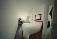 Private New Estate with Parking 10 Min Walk to City Centre - Chambres d'hôtes Broxtowe