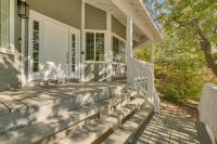 Ultra Luxe Modern Chalet with Hot Tub Game Room BBQ - B&B Lake Arrowhead