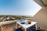 Blue Light - vue mer - dernier étage - parking - climatisation - Village Naturiste - B&B Le Cap d'Agde