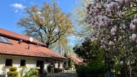 Noclegi Pod Dębem u Jakuba - B&B Niepołomice