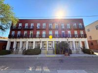 Steps to Riverwalk | Luxury Studio +Full Kitchen - Chambres d'hôtes Wilmington