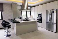 Three-Bedroom Apartment with Balcony