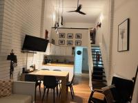 Luxe Jindy loft - sleeps 5 - amazing location - Chambres d'hôtes Jindabyne