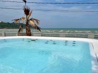 Beach house Maison de plage les pieds dans l eau - B&B Plérin