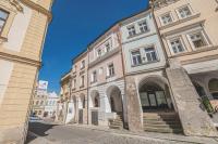 Velké studio na Velkém náměstí s vybavenou kuchyní - Chambres d'hôtes Hradec Králové