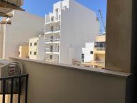 Meridian Suites - Stylish homes in St Julians next to Spinola - Chambres d'hôtes San Ġiljan